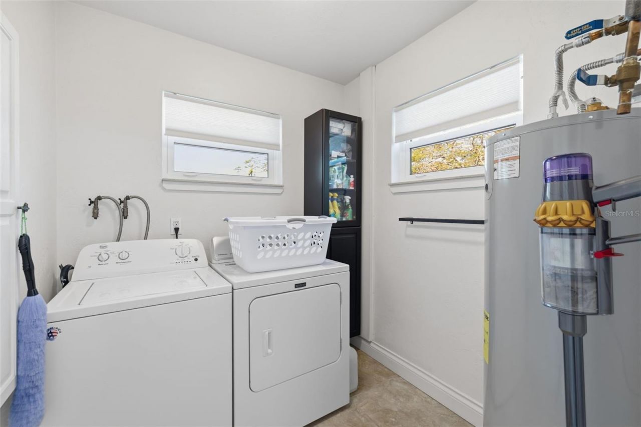 639 43rd Avenue N, Saint Petersburg, FL 33703 Photo