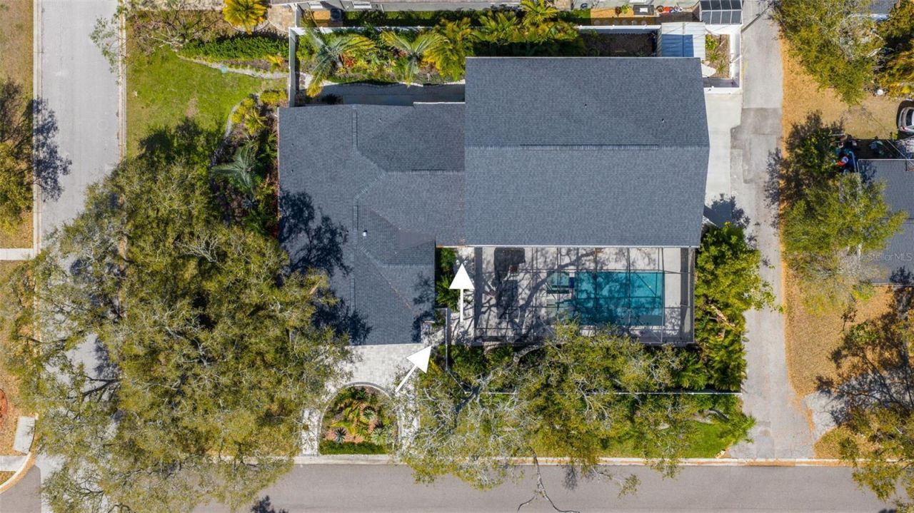 639 43rd Avenue N, Saint Petersburg, FL 33703 Photo