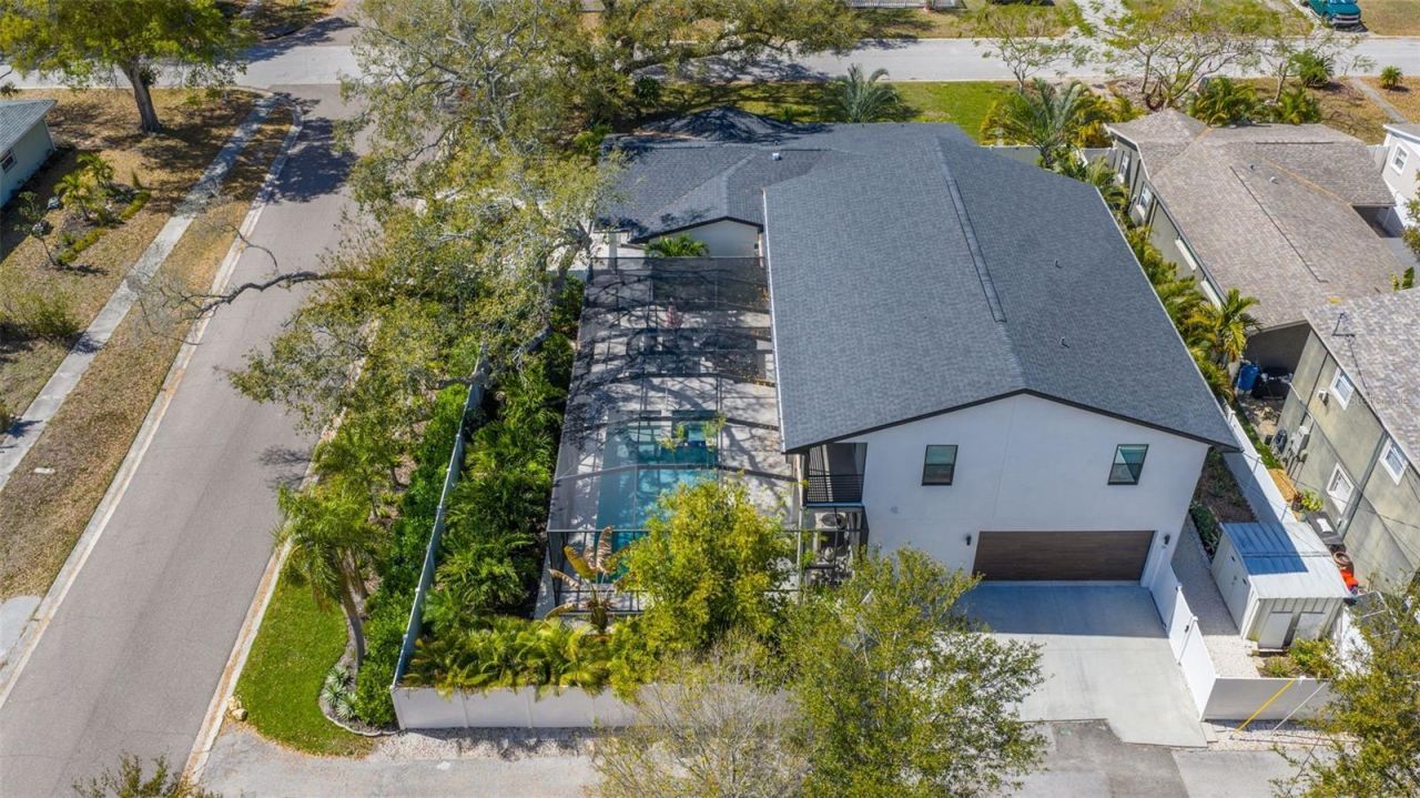 639 43rd Avenue N, Saint Petersburg, FL 33703 Photo