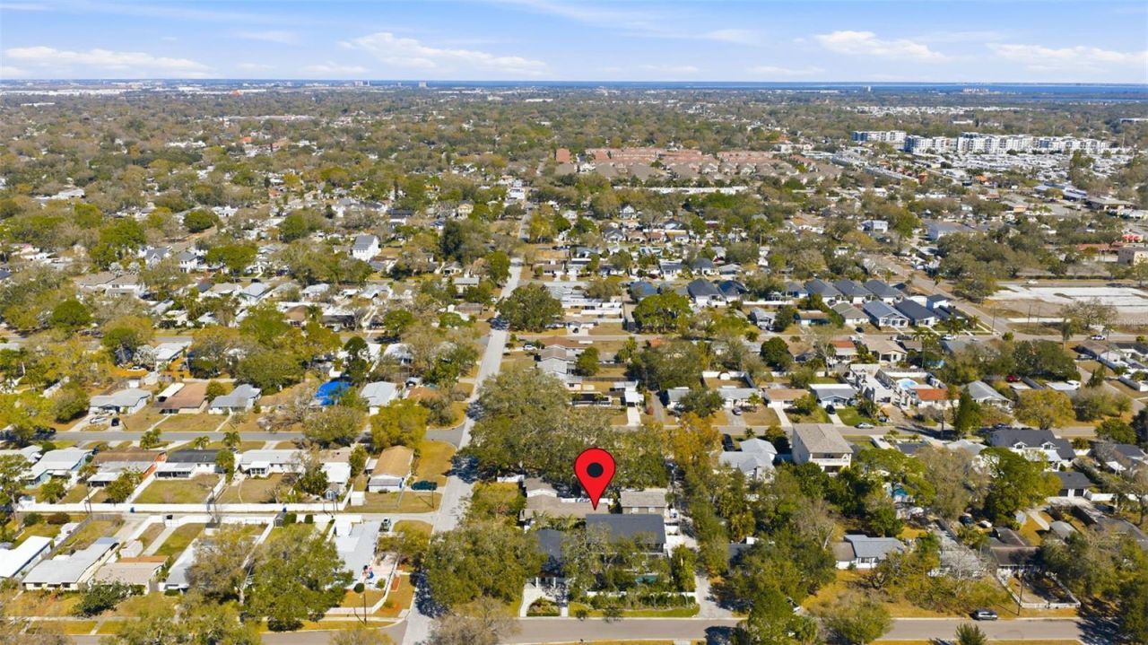 639 43rd Avenue N, Saint Petersburg, FL 33703 Photo