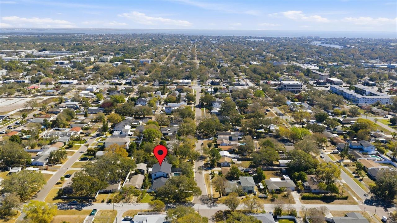 639 43rd Avenue N, Saint Petersburg, FL 33703 Photo