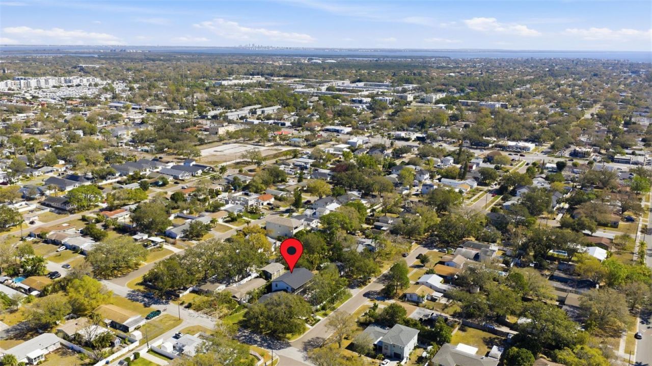 639 43rd Avenue N, Saint Petersburg, FL 33703 Photo