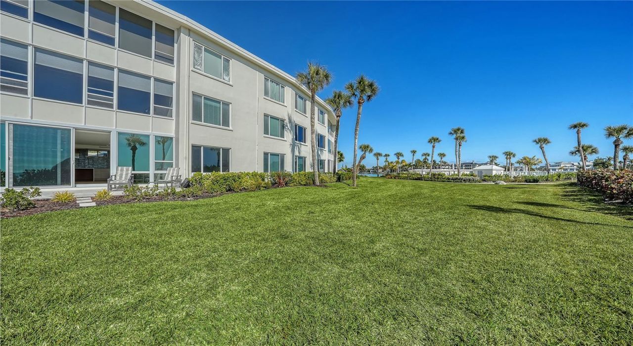 100 Sands Point Road, Unit 114, Longboat Key, FL 34228 Photo