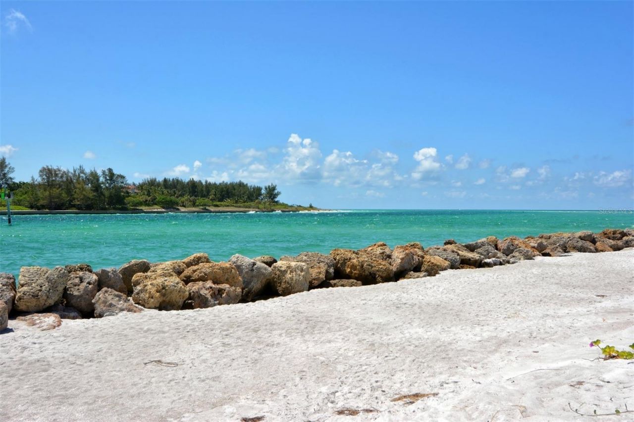 100 Sands Point Road, Unit 114, Longboat Key, FL 34228 Photo