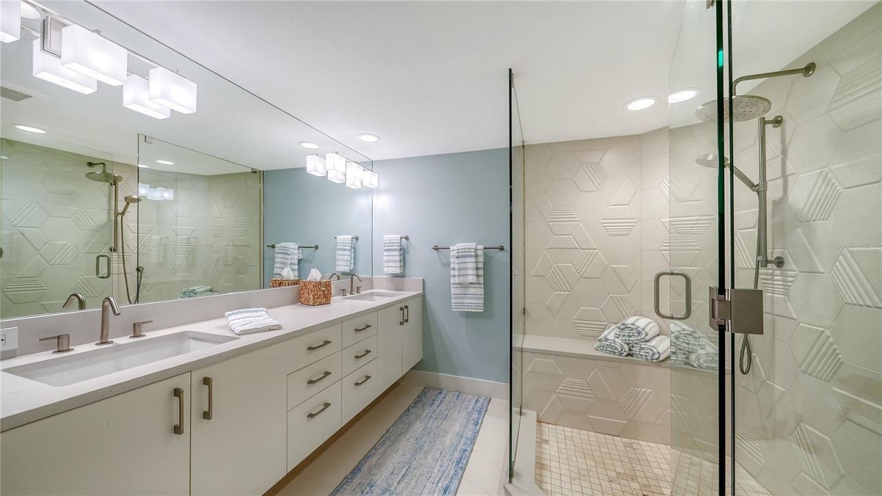 100 Sands Point Road, Unit 114, Longboat Key, FL 34228 Photo