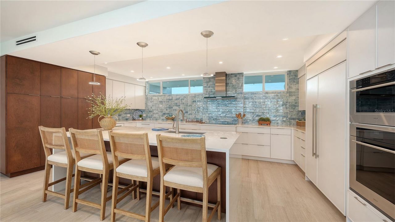 100 Sands Point Road, Unit 114, Longboat Key, FL 34228 Photo