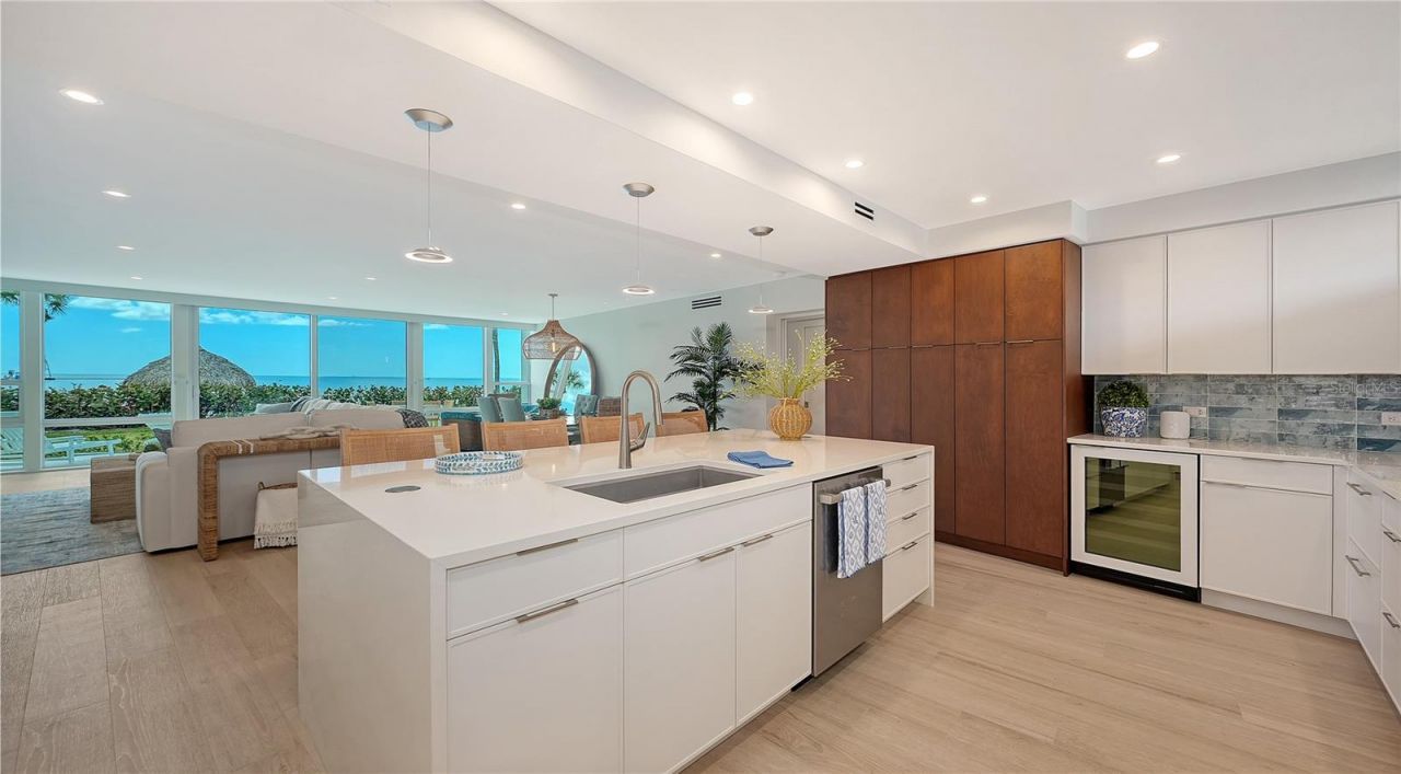 100 Sands Point Road, Unit 114, Longboat Key, FL 34228 Photo