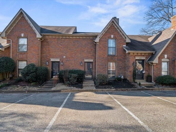 1039 PARK COURT DR, Memphis, TN 38119