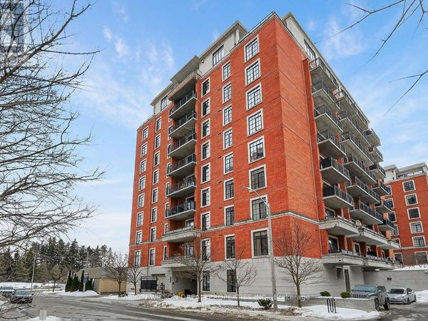 330 Loretta Avenue South, Unit 906, Ottawa, ON K1S4E8