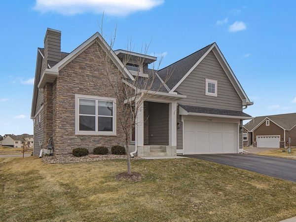 17917 Gresford Lane, Lakeville, MN 55044