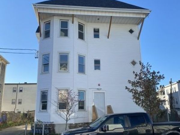86 Beetle St, Unit 2F, New Bedford, MA 02724