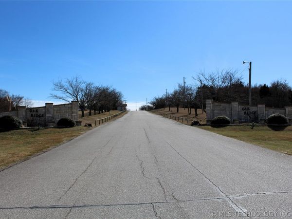 1901 River Oak Drive , Kingston, OK 73439