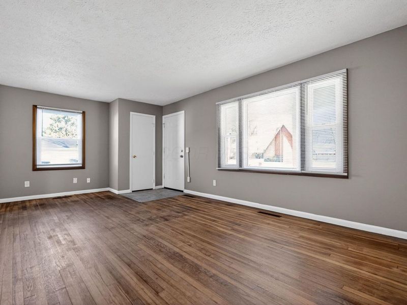 1211 Shady Lane Road , Columbus, OH 43227 Photo 5