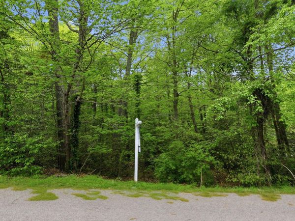 518 VERA, LUSBY, MD 20657