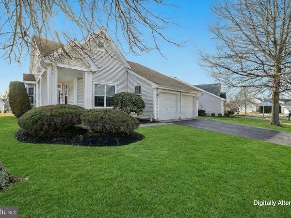 24 JUMPING BROOK LANE, BARNEGAT, NJ 08005