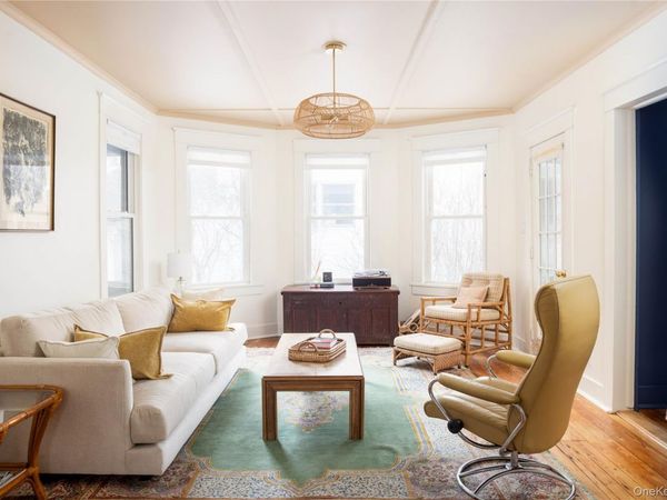 134 6th Street , Greenport, NY 11944