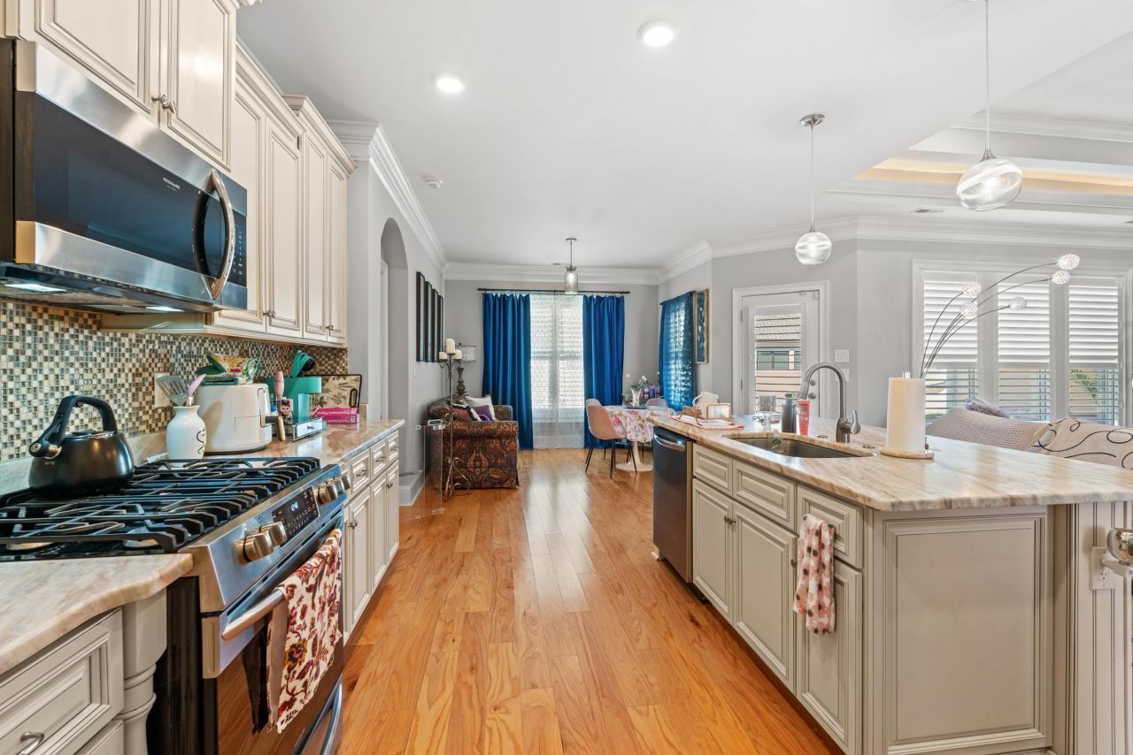 328 Las Olas Dr. Photo 11