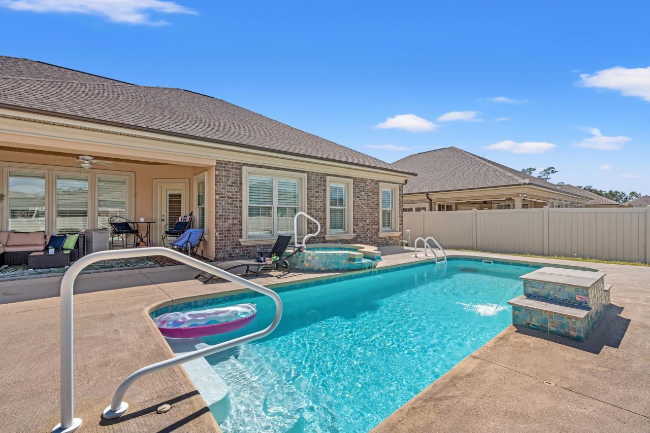 328 Las Olas Dr. Photo 2