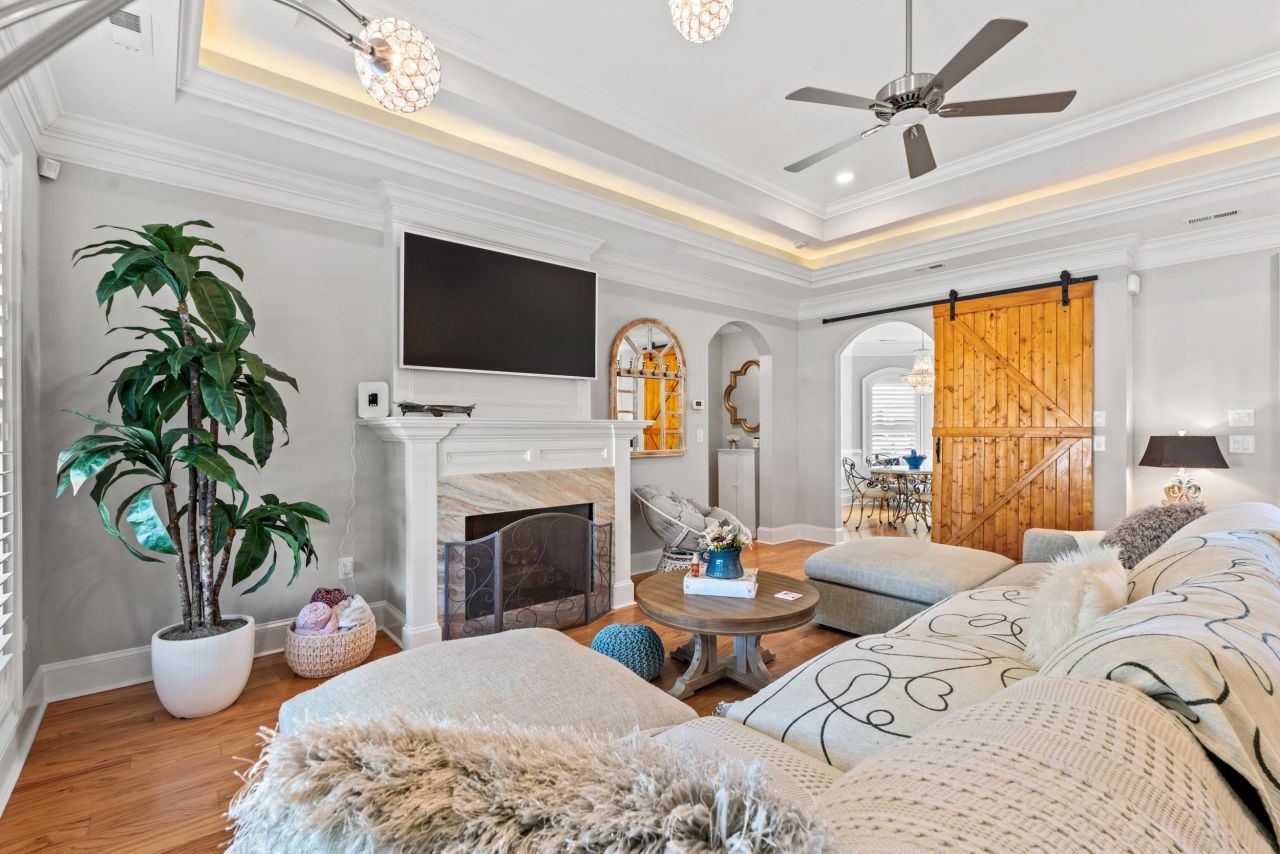 328 Las Olas Dr. Photo 8