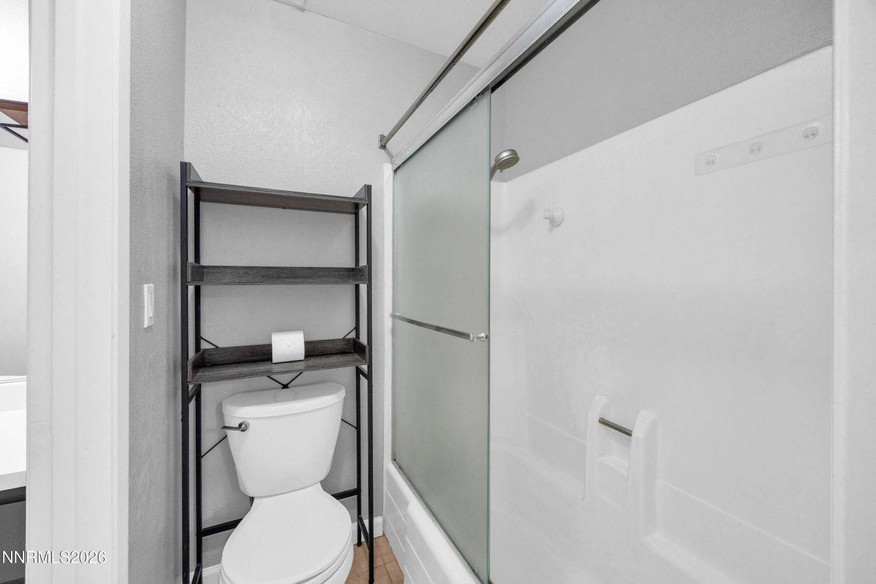 1045 Adrian Way, Sparks, NV 89431 Photo