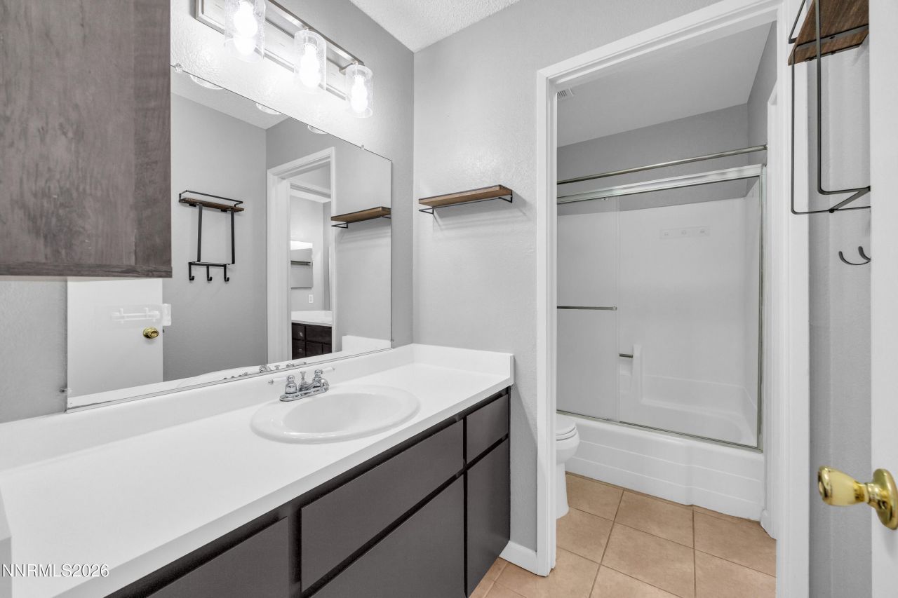 1045 Adrian Way, Sparks, NV 89431 Photo