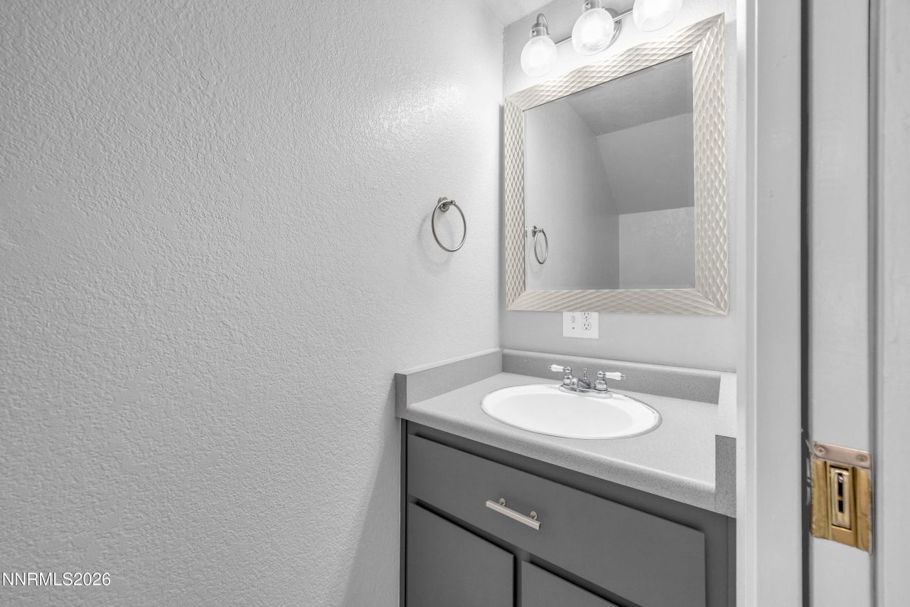 1045 Adrian Way, Sparks, NV 89431 Photo