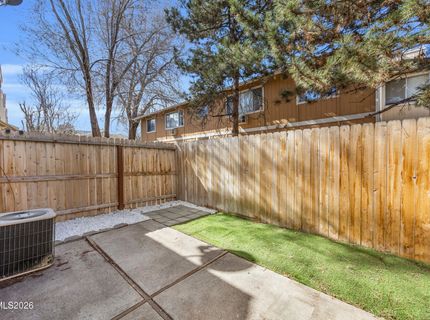 1045 Adrian Way, Sparks, NV 89431 Photo