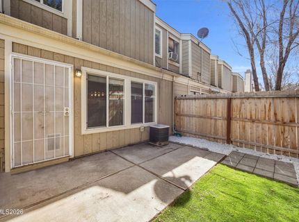 1045 Adrian Way, Sparks, NV 89431 Photo