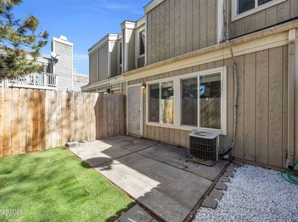 1045 Adrian Way, Sparks, NV 89431 Photo