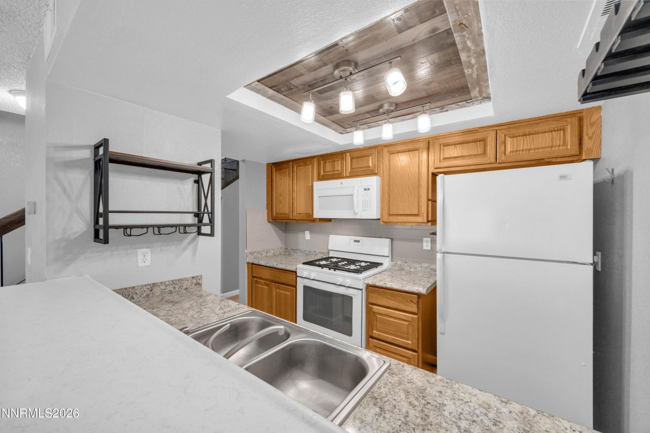 1045 Adrian Way, Sparks, NV 89431 Photo