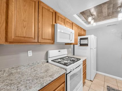 1045 Adrian Way, Sparks, NV 89431 Photo