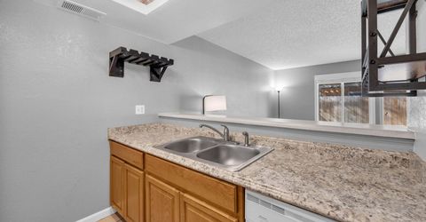 1045 Adrian Way, Sparks, NV 89431 Photo