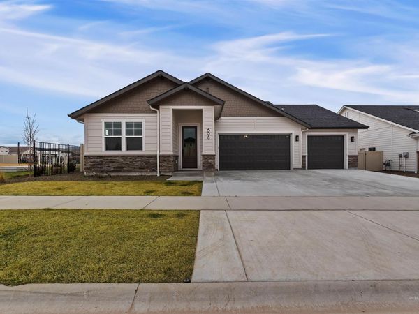 698 N Morning Glory Avenue, Eagle, ID 83616