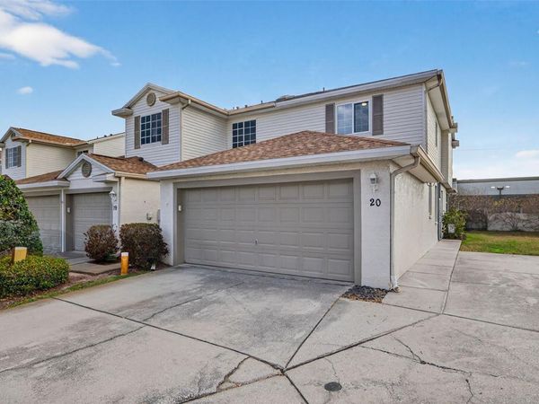 6400 46TH AVENUE N, Unit 20, KENNETH CITY, FL 33709