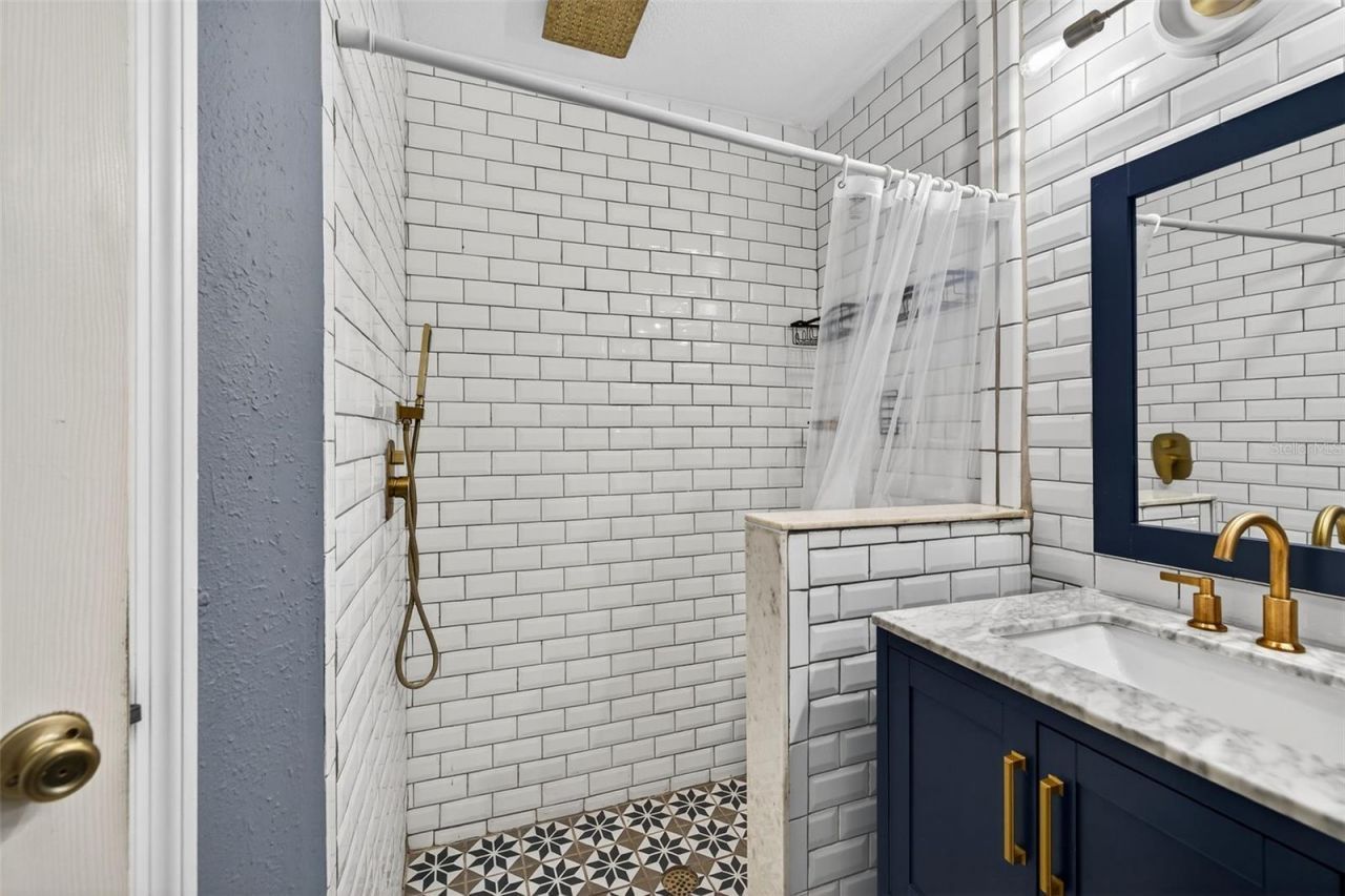 6400 46th Avenue N, Unit 20, Kenneth City, FL 33709 Photo