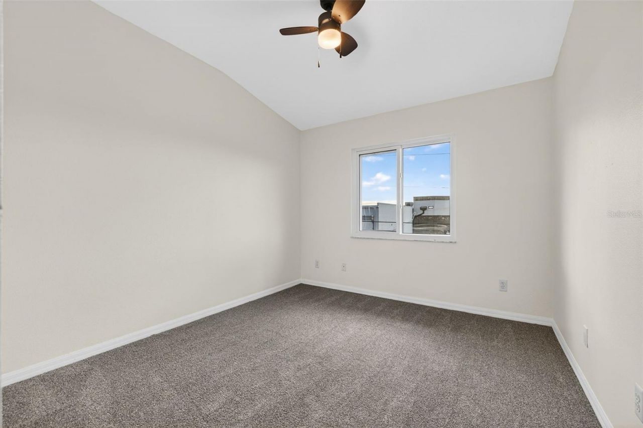 6400 46th Avenue N, Unit 20, Kenneth City, FL 33709 Photo