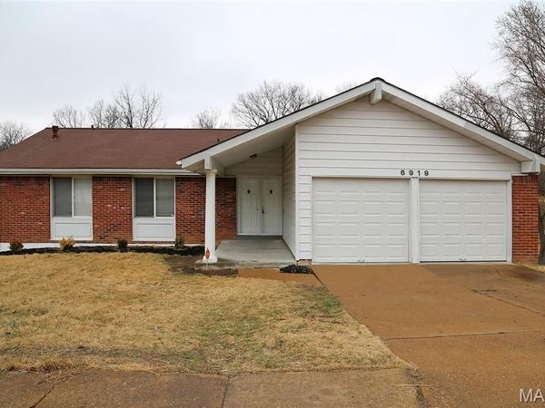 6919 Glenvale Court, Florissant, MO 63033