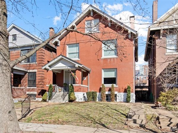 6117 Westminster Place, St Louis, MO 63112