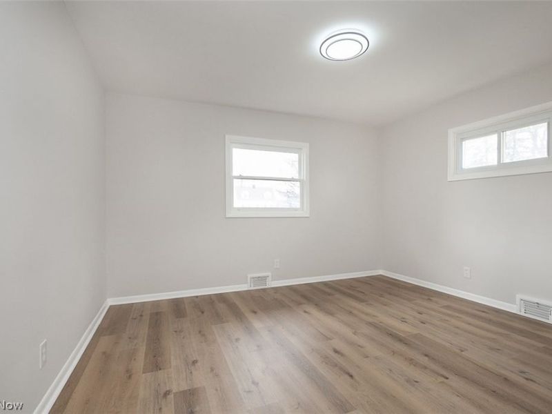 5301 Mardale Avenue, Bedford Heights, OH 44146 Photo 16