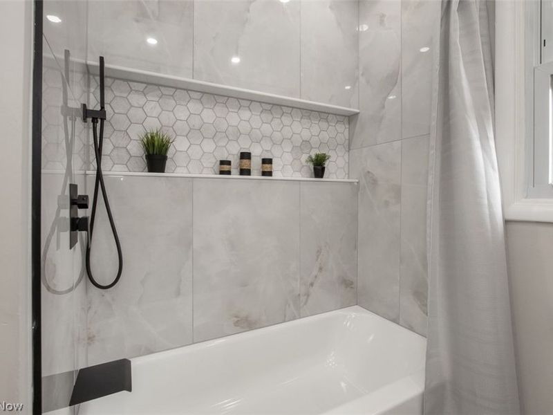 5301 Mardale Avenue, Bedford Heights, OH 44146 Photo 22