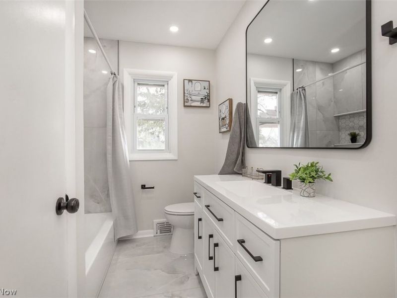 5301 Mardale Avenue, Bedford Heights, OH 44146 Photo 23