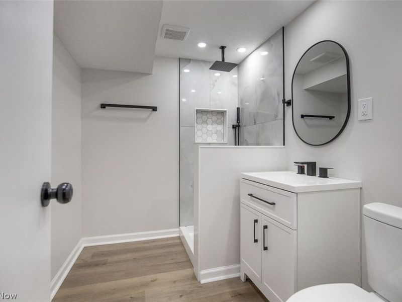 5301 Mardale Avenue, Bedford Heights, OH 44146 Photo 28