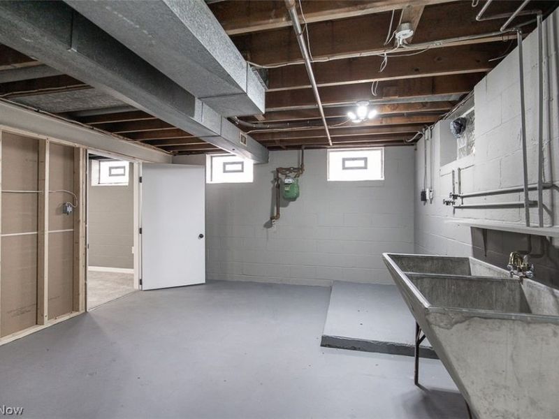 5301 Mardale Avenue, Bedford Heights, OH 44146 Photo 32