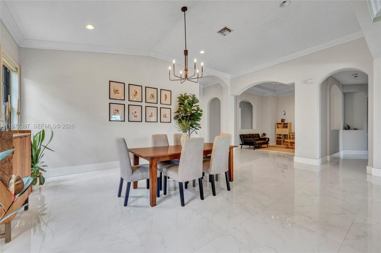 3950 W Hibiscus St , Weston, FL 33332 Photo