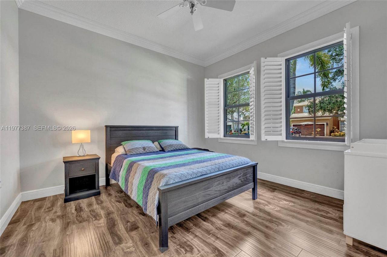 3950 W Hibiscus St , Weston, FL 33332 Photo