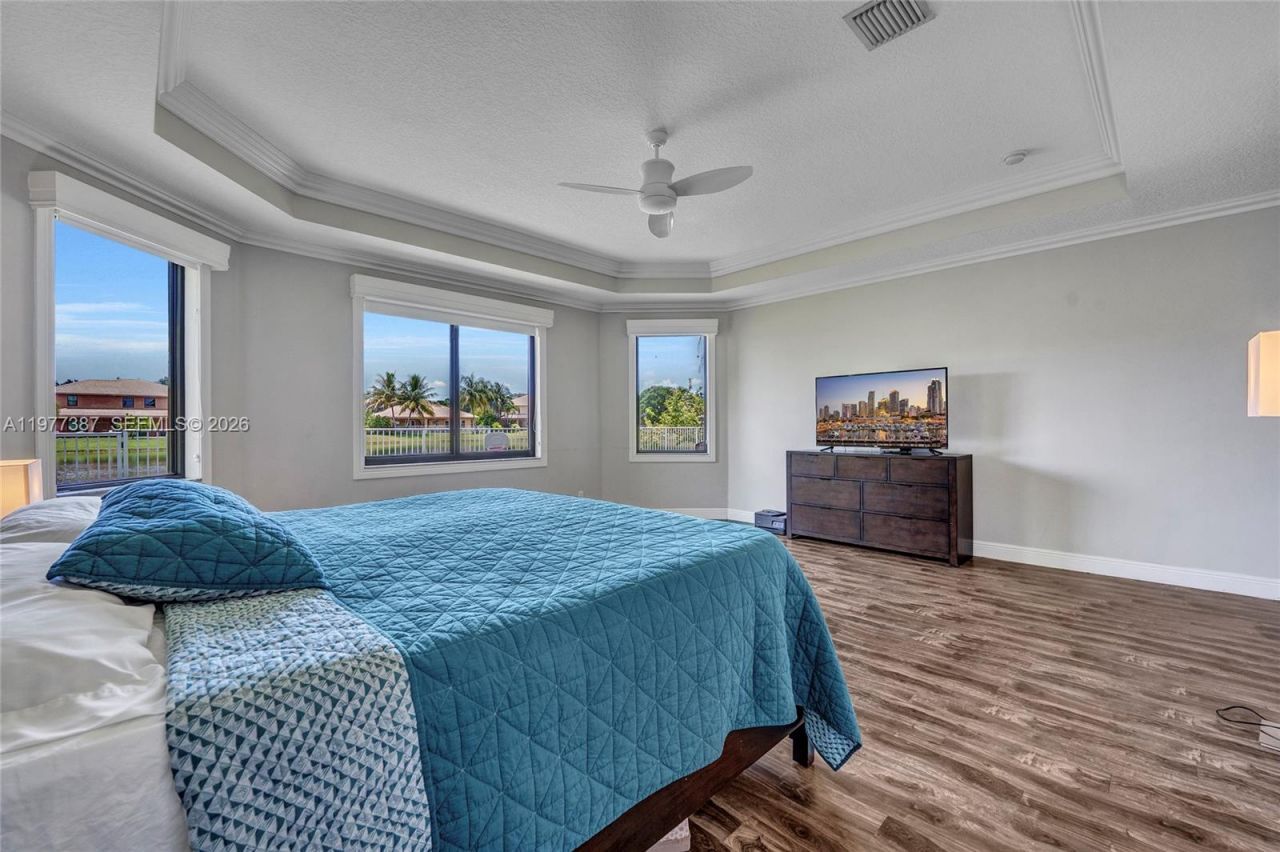 3950 W Hibiscus St , Weston, FL 33332 Photo