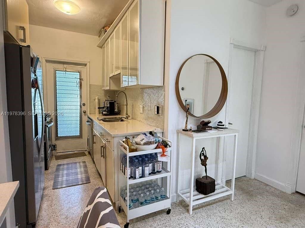 8420 Byron Ave , Unit 2, Miami Beach, FL 33141 Photo