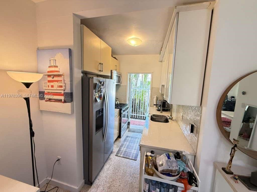 8420 Byron Ave , Unit 2, Miami Beach, FL 33141 Photo