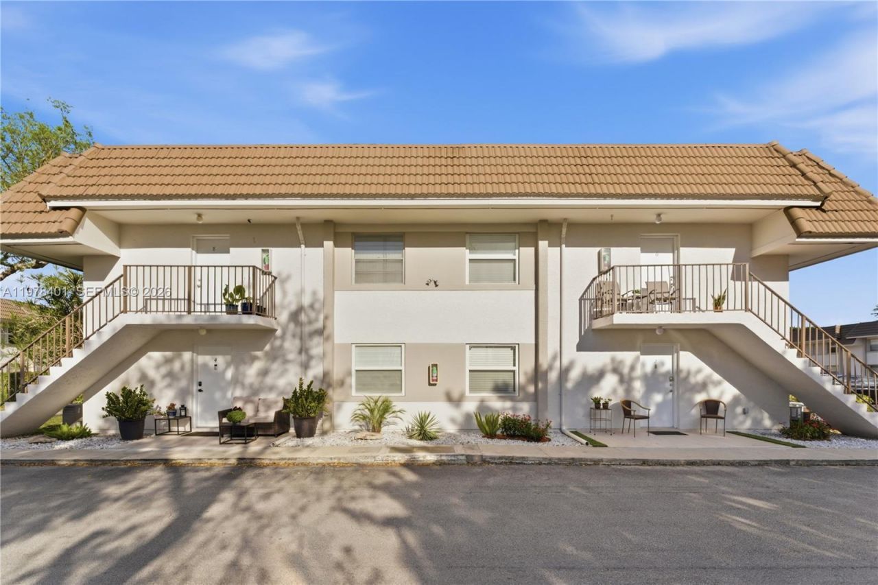 6921 SW 129th Ave, Unit 5, Miami, FL 33183 Photo