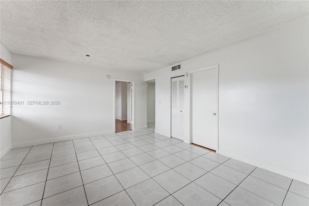 6921 SW 129th Ave, Unit 5, Miami, FL 33183 Photo